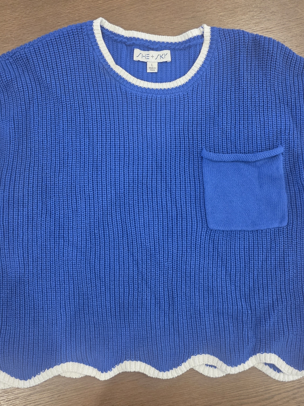 SHE + SKY Royal Blue Scalloped Short Sleeve Knit Sweater Crop Top (Size Large)